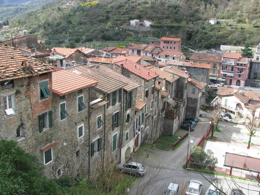 Casa Med Holiday Home Isolabona Exterior photo