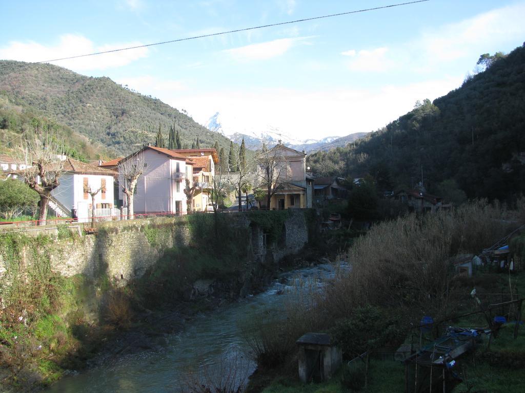 Casa Med Holiday Home Isolabona Exterior photo