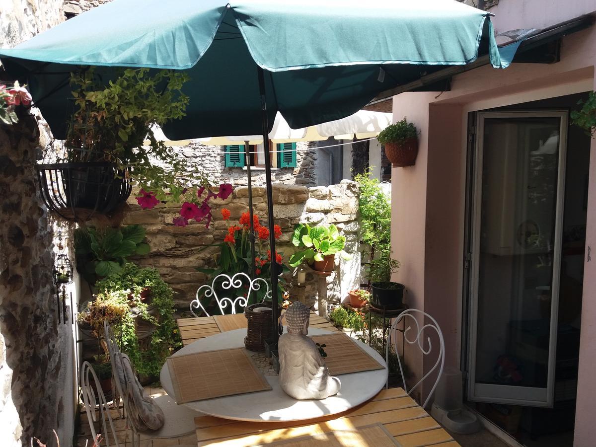 Casa Med Holiday Home Isolabona Exterior photo